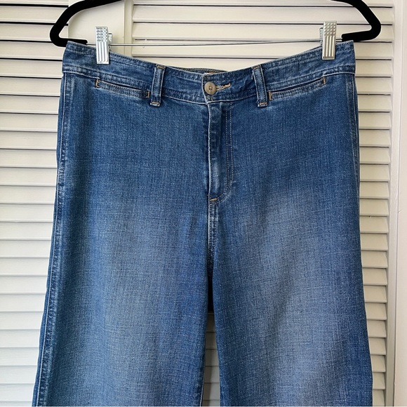 GAP High Rise Wide Leg Crop Jean | Medium Blue | 8/29 Regular - Picture 3 of 9